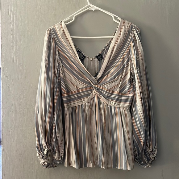 Cute boho blouse, new with tags. - Picture 1 of 5